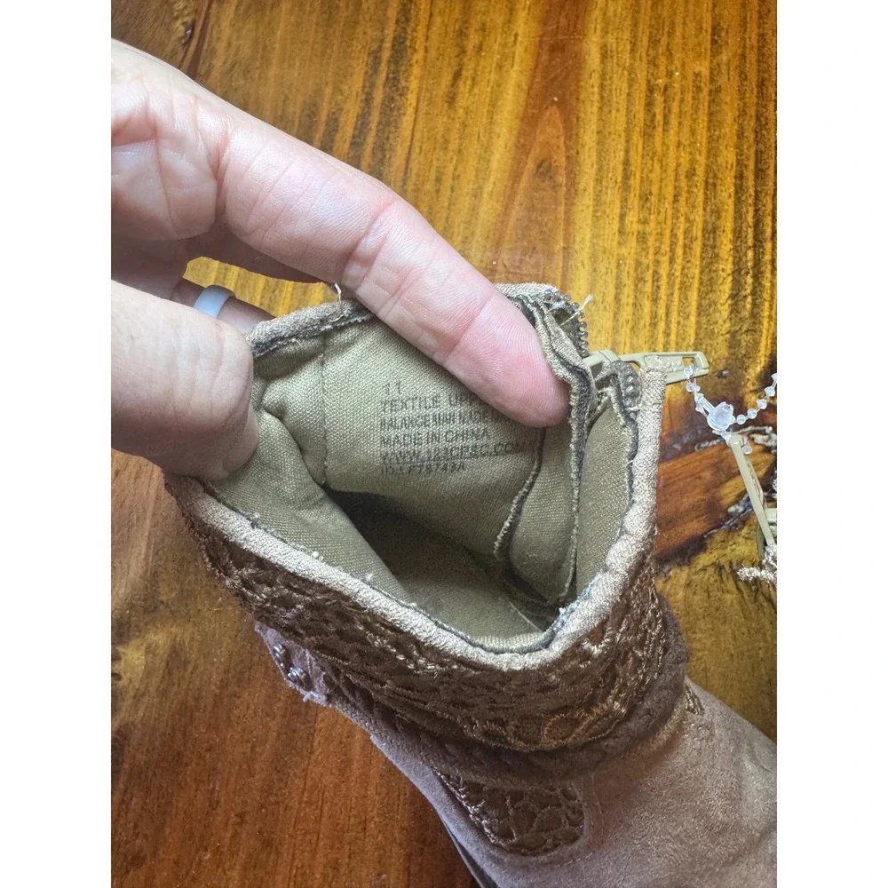Maggie & Zoe Girls Tan Faux Suede Crochet Boho Ankle Boots Heart Size 11